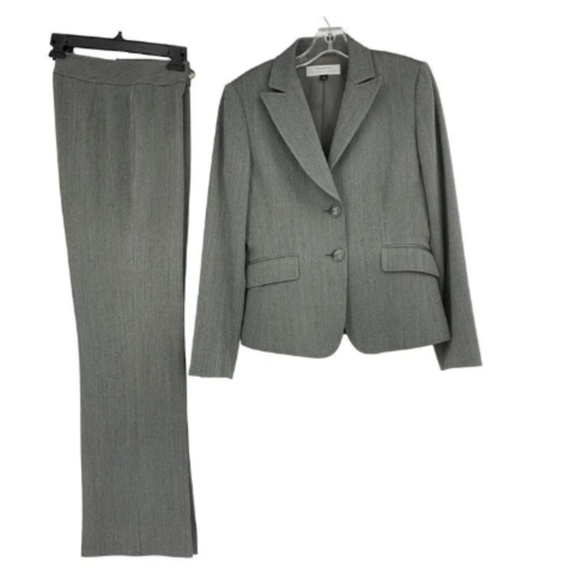 Tahari Arthur S Levine Grey Pant Suit - Picture 1 of 6